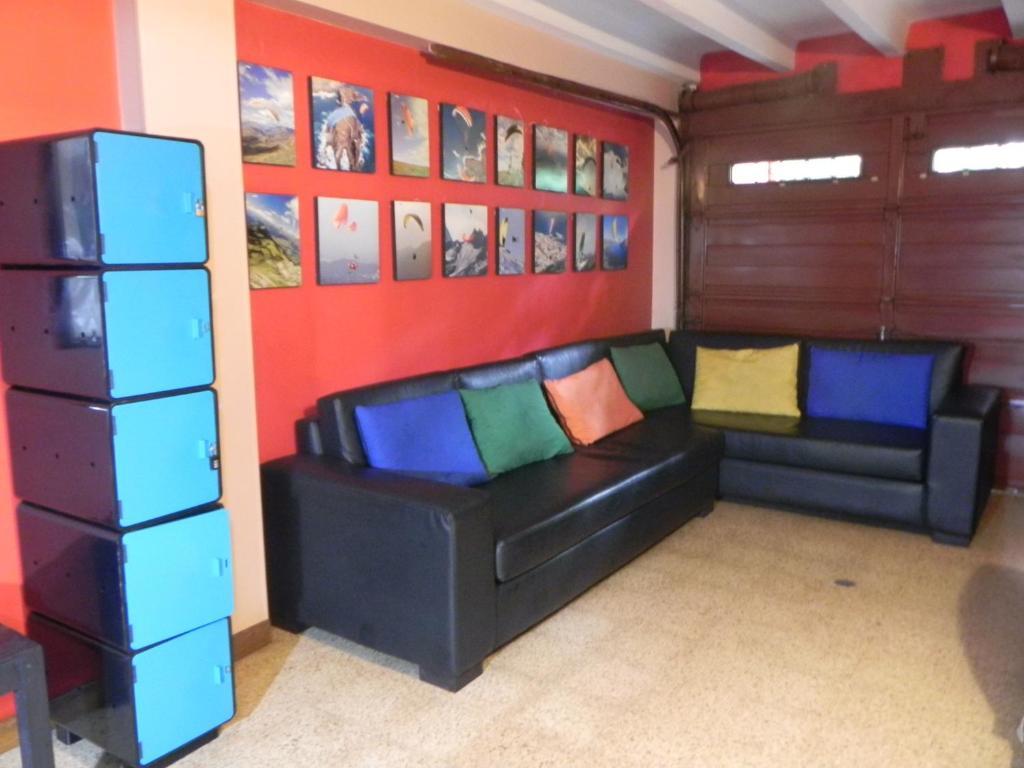 Hostal Tamarindo Itagui Exterior photo